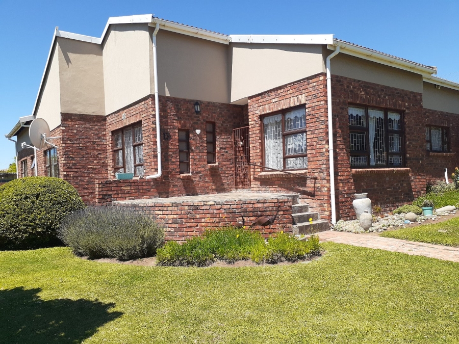 3 Bedroom Property for Sale in Kareedouw Eastern Cape